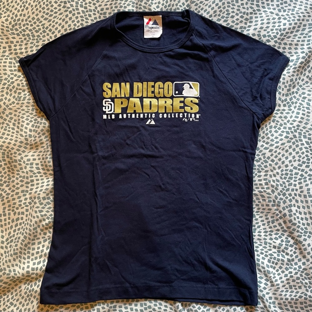 San Diego Padres navy t-shirt. NWOT